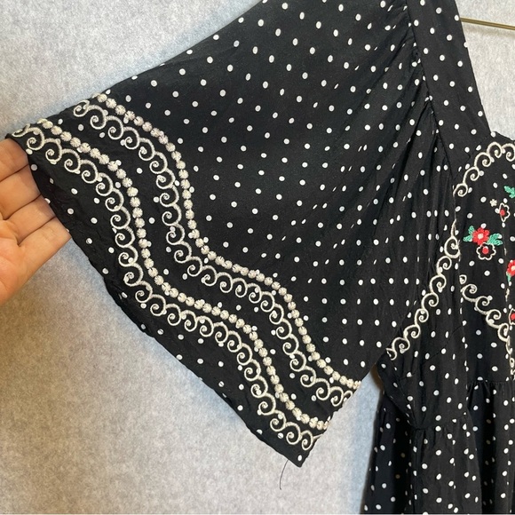 Savanna Jane Babydoll Embroidered Floral Polka Dot Top - Picture 6 of 8